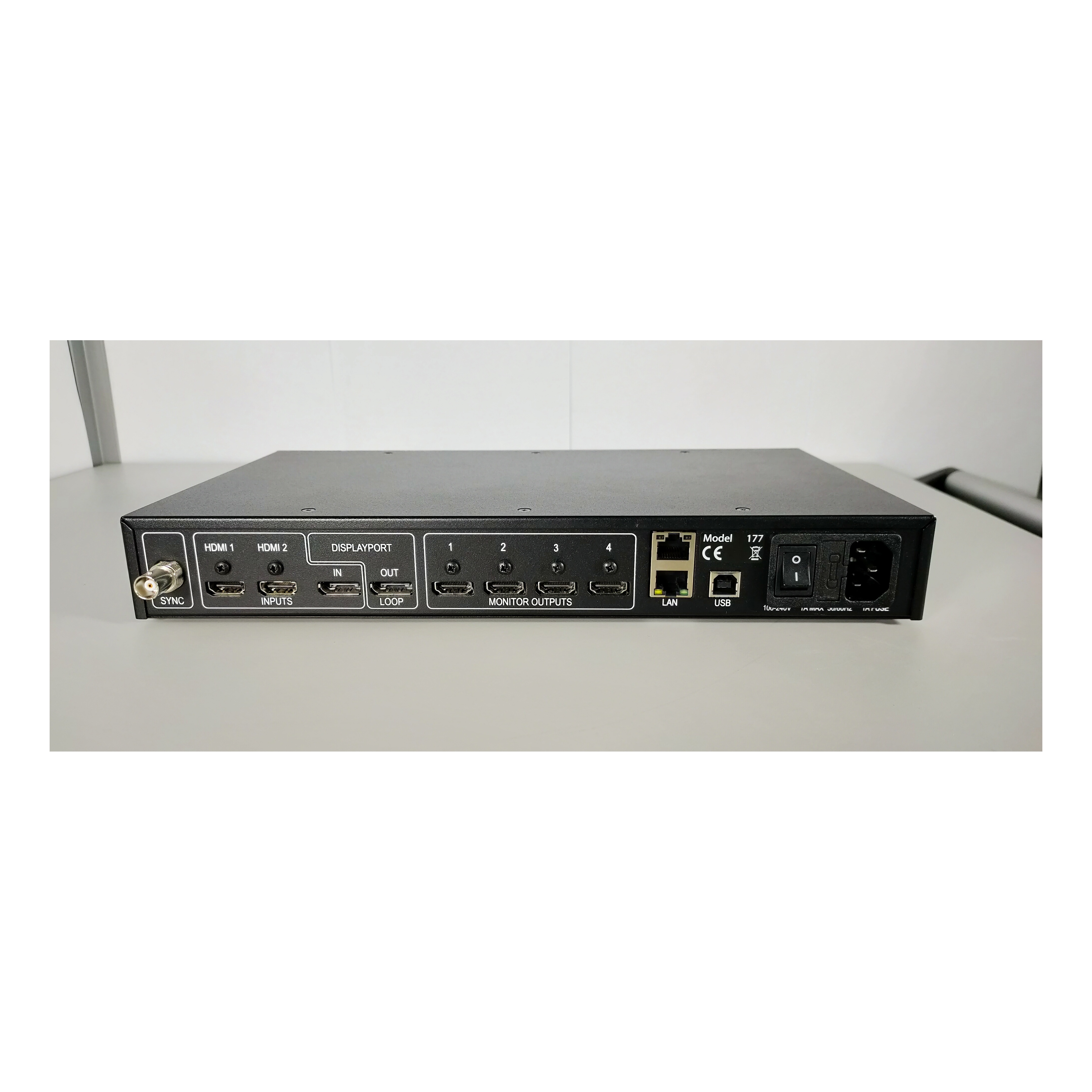 Контроллер видеостены Datapath Fx4/H 4K display wall controller w/HDCP - HDMI outputs (Б/У оборудование, незначительные царапины, сколы)